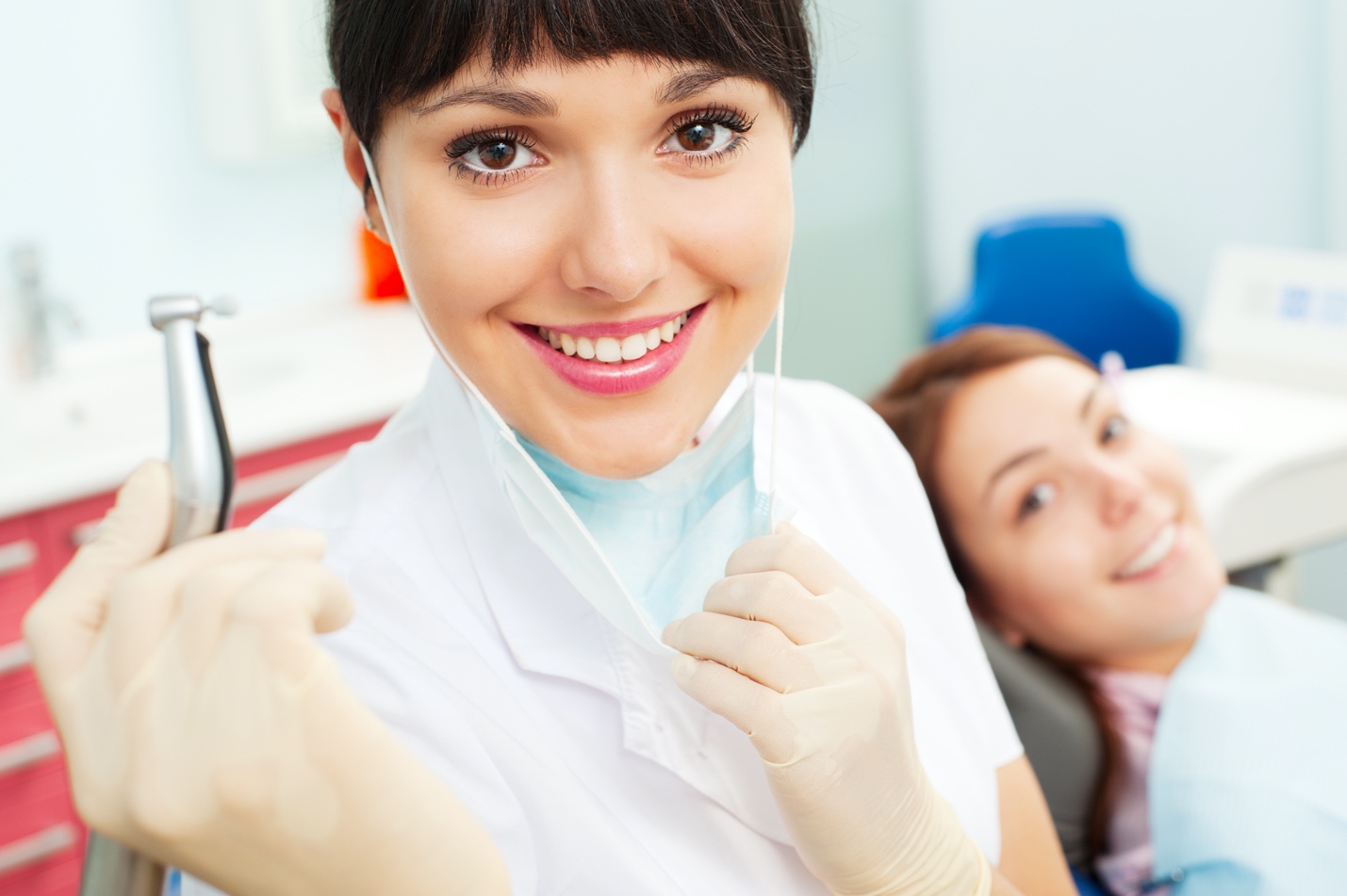 The Five Most Important Qualities of a Dental Assistant